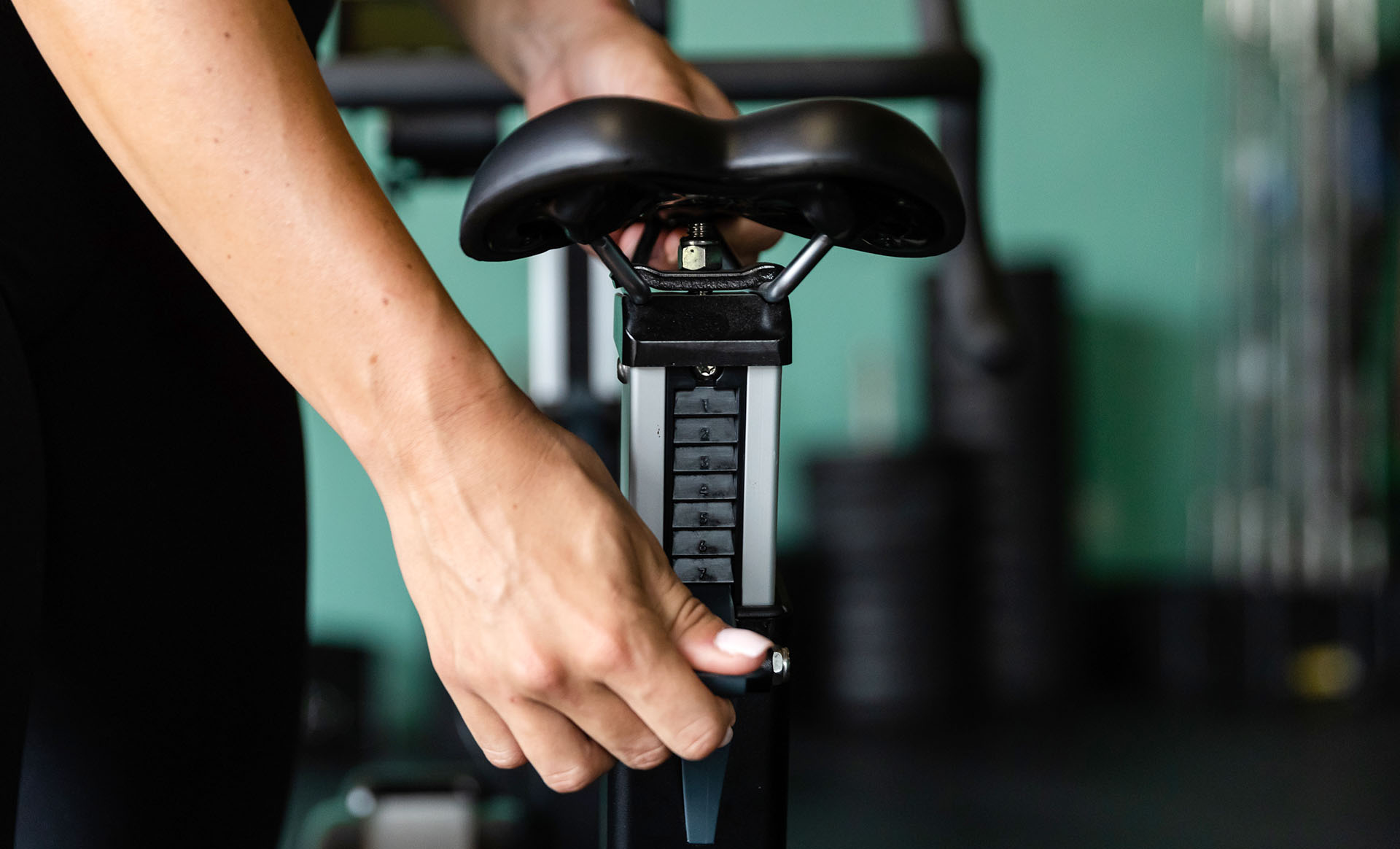 Adjusting BikeErg seat